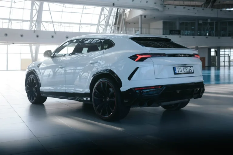lamborghini urus sylwetka