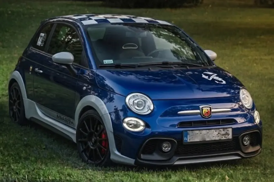 wynajem abarth 695