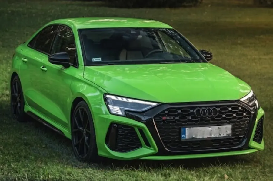 wynajem audi rs3 8y limousine sedan zielone kyalami green