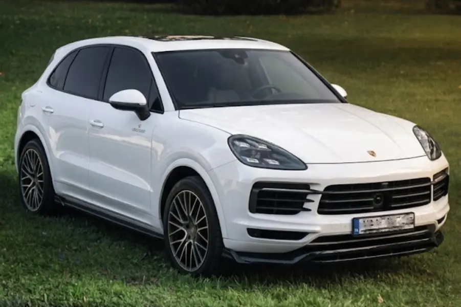 wynajem porsche cayenne s